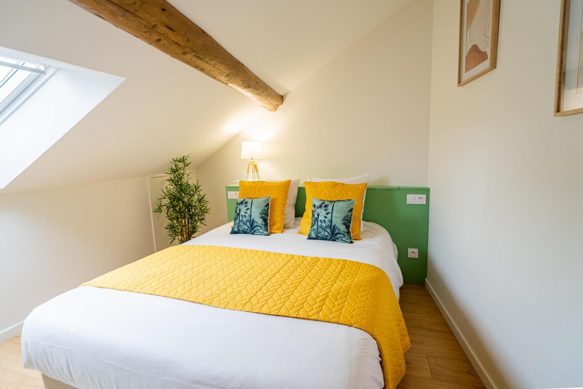 Au Duplex D'Or Centre Historique Apartment Besancon Ngoại thất bức ảnh