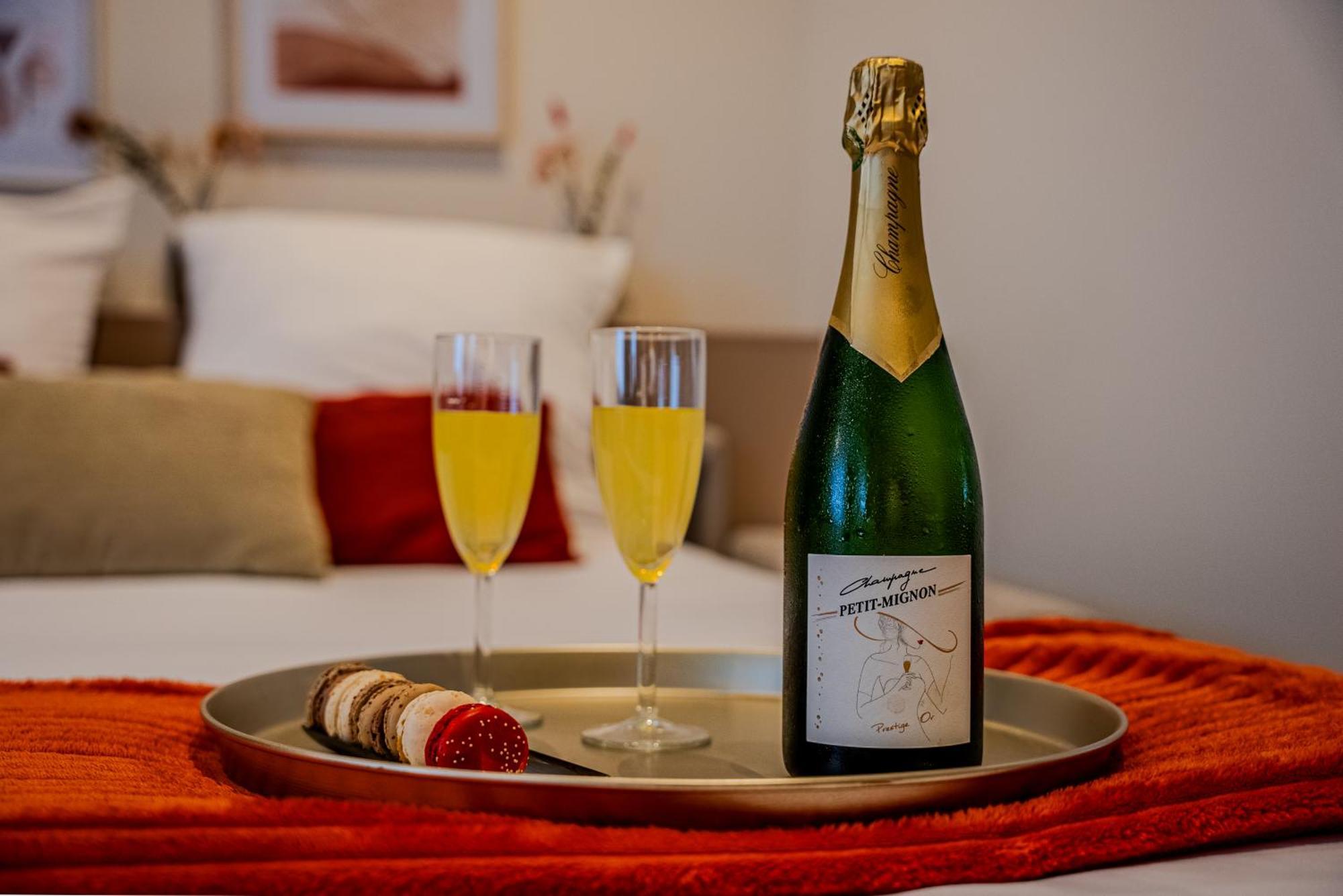 Au Duplex D'Or Centre Historique Apartment Besancon Ngoại thất bức ảnh