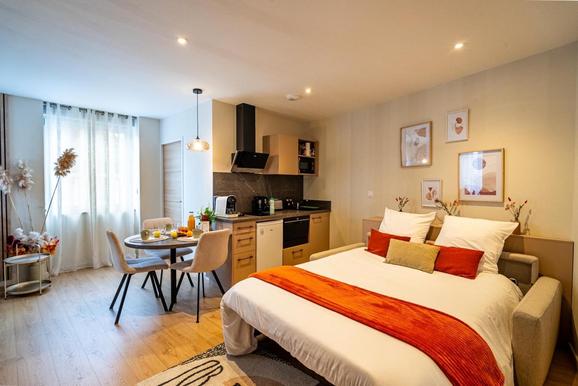 Au Duplex D'Or Centre Historique Apartment Besancon Ngoại thất bức ảnh